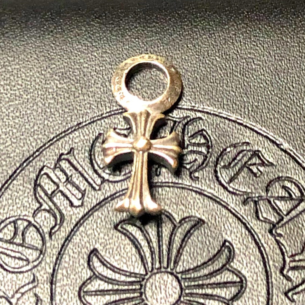 Chrome Hearts mini cross charm pendant piece